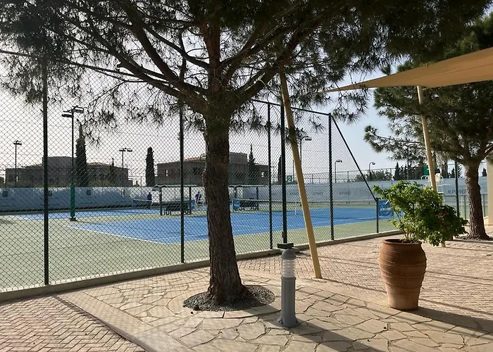 2 Palaepaphos Gardens