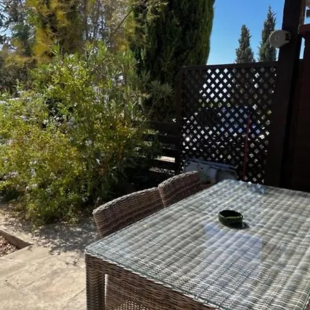 2 Palaepaphos Gardens Apartment Kouklia